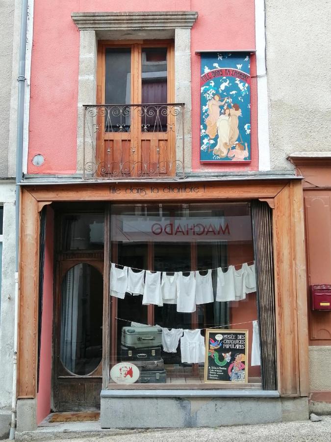 File Dans Ta Chambre ! Le Monastier sur Gazeille Exterior foto